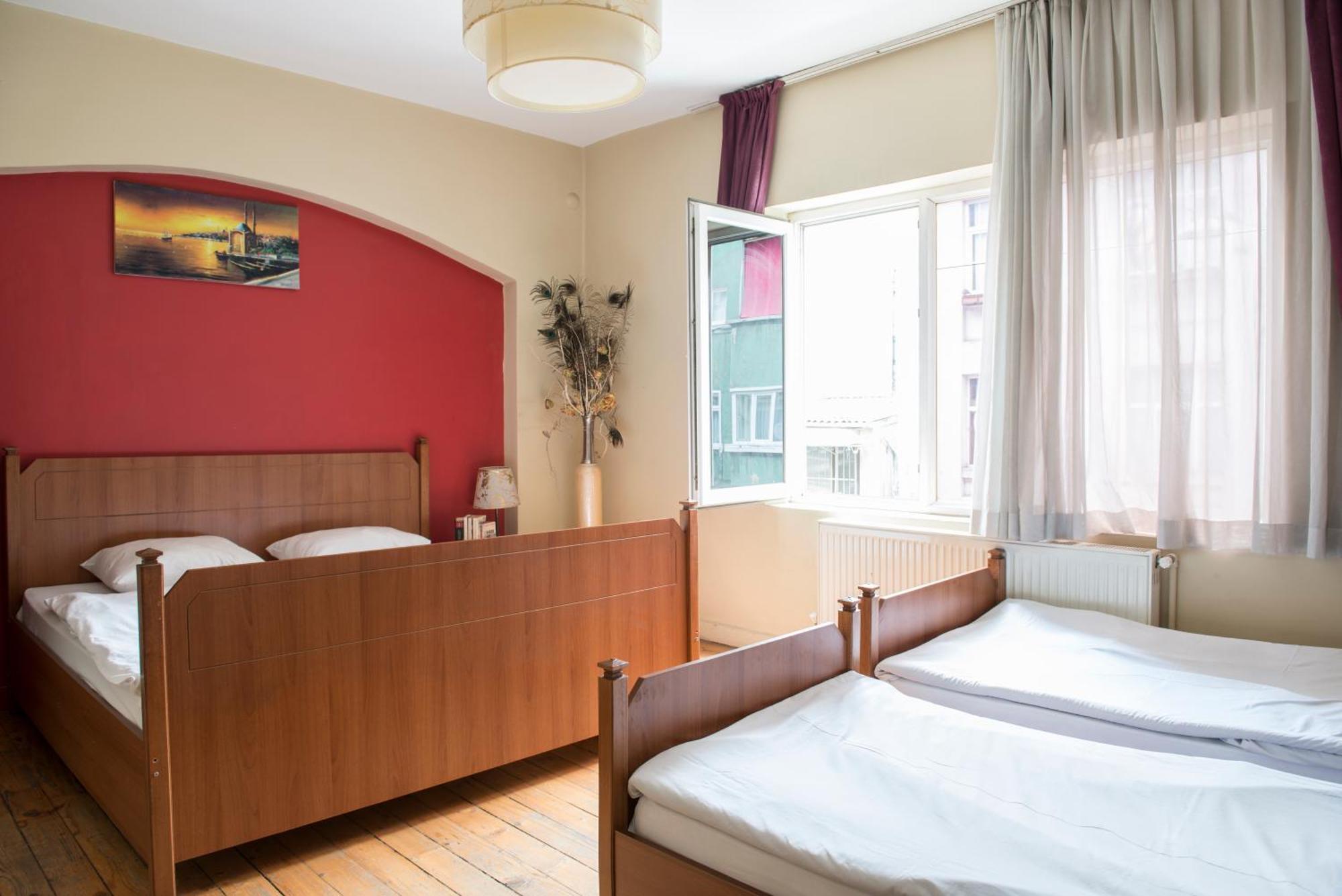 Cheers Midtown Hostel Istanbul Room photo