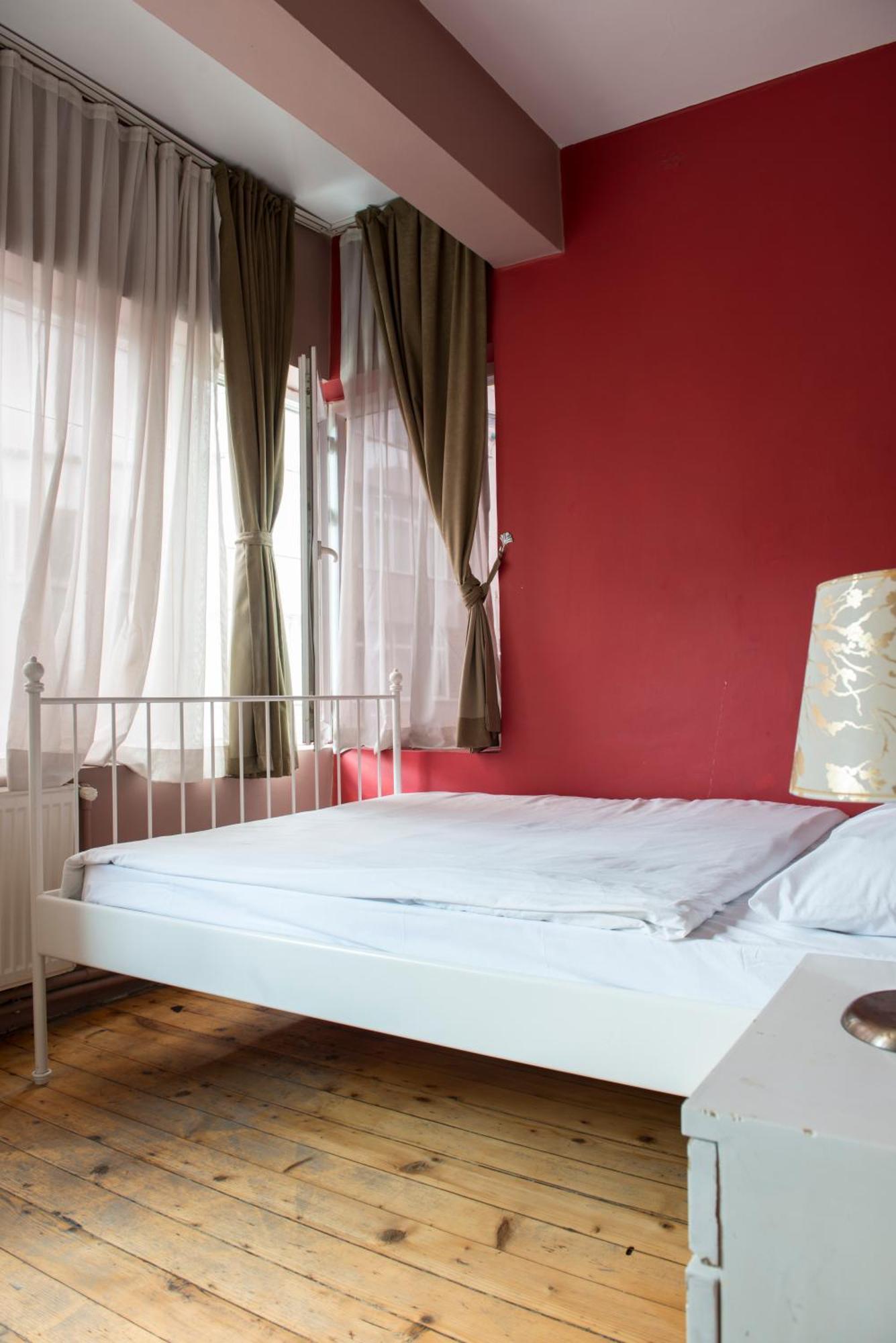 Cheers Midtown Hostel Istanbul Exterior photo