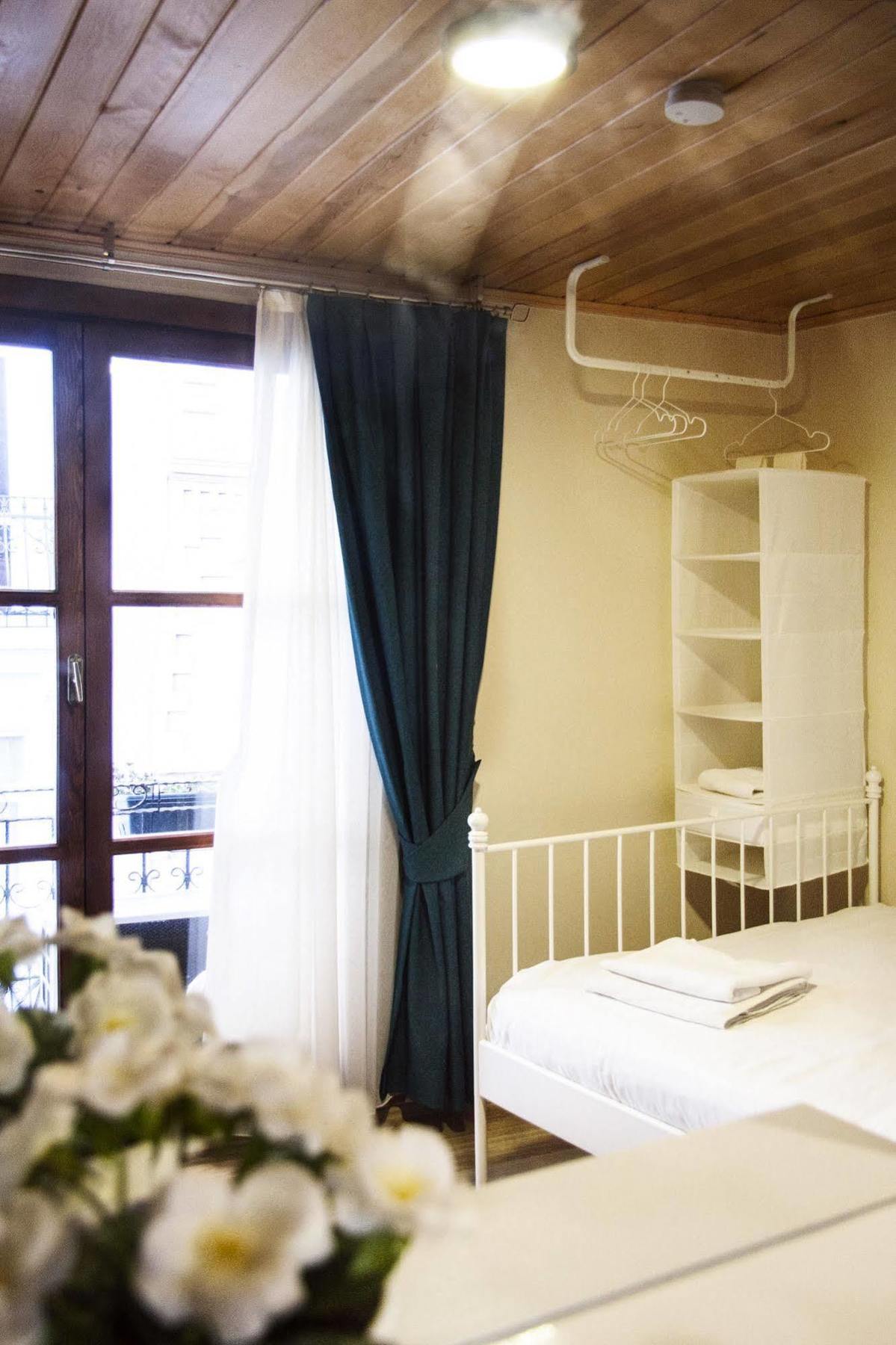 Cheers Midtown Hostel Istanbul Exterior photo
