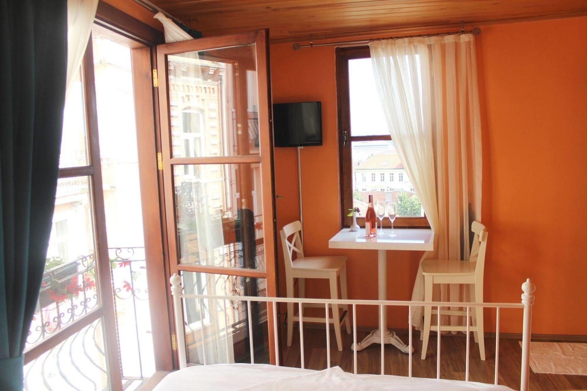 Cheers Midtown Hostel Istanbul Exterior photo